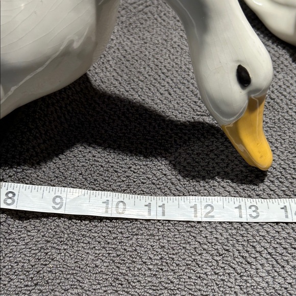 VTG 70s Trio Of Farmhouse Ceramic White and Yellow Geese. Check Photos - Picture 15 of 16
